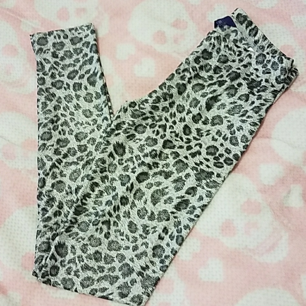 🦄 shimmery Cheetah print leggings